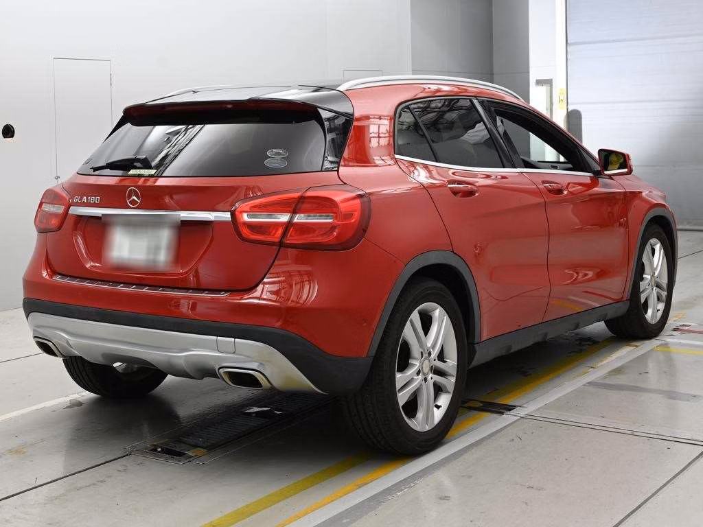 MERCEDES-BENZ GLA-CLASS