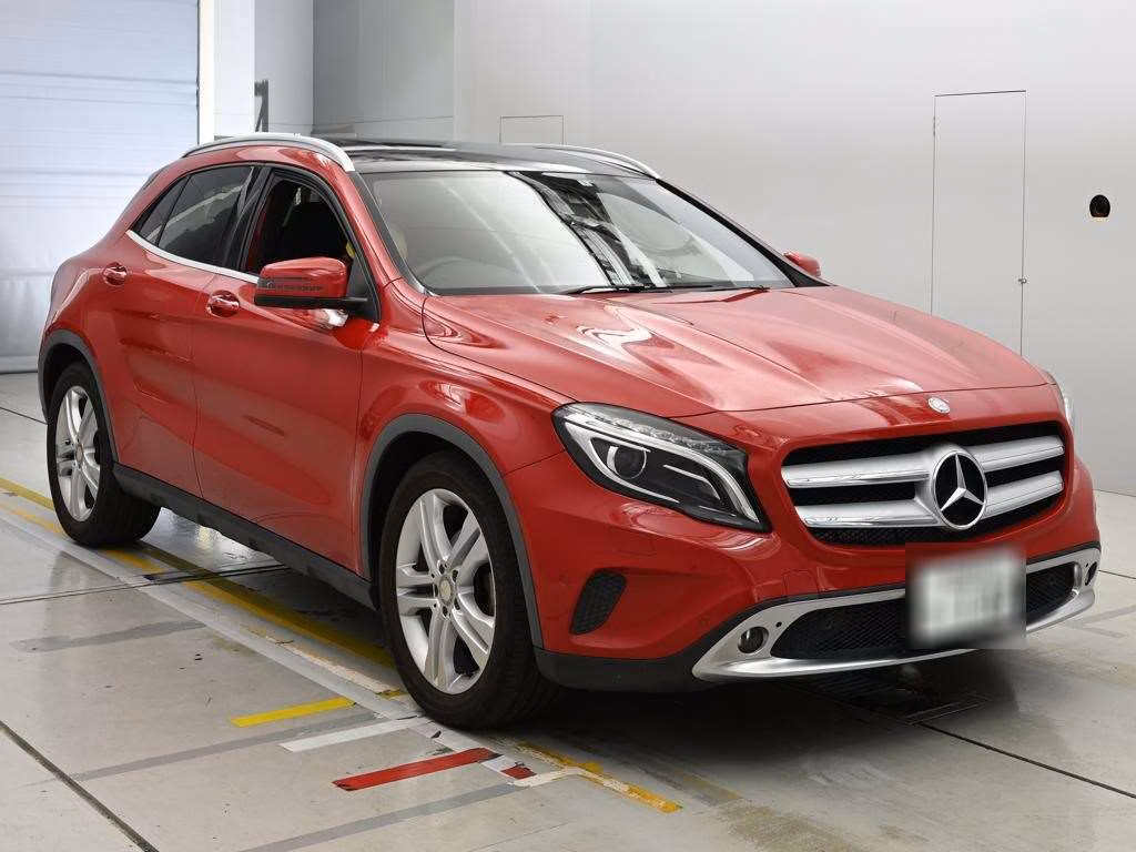 MERCEDES-BENZ GLA-CLASS