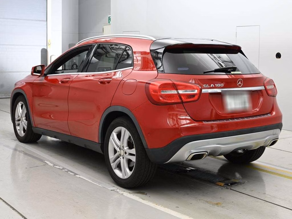 MERCEDES-BENZ GLA-CLASS