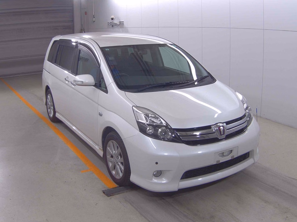 TOYOTA ISIS