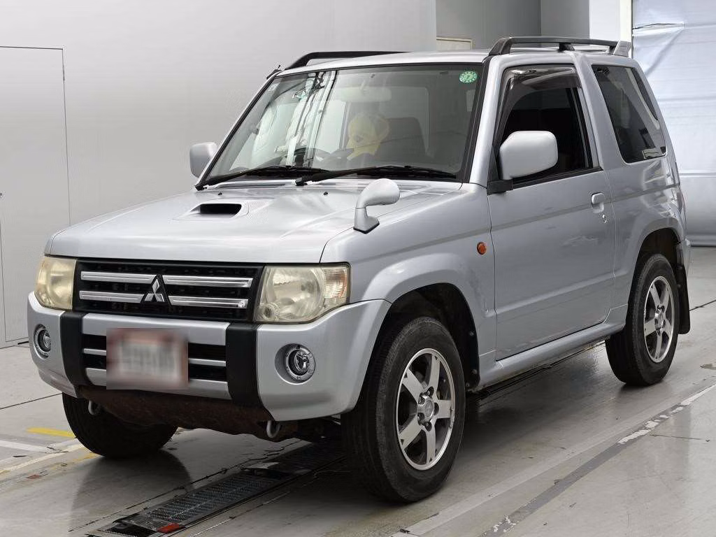 MITSUBISHI PAJERO MINI