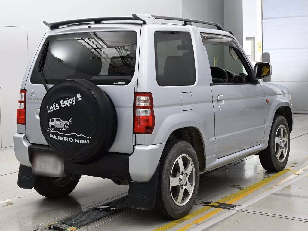 MITSUBISHI PAJERO MINI