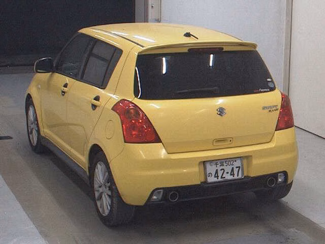 SUZUKI SWIFT