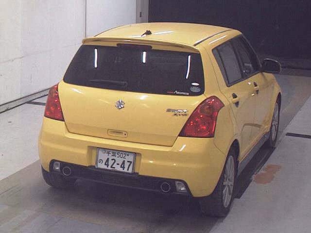 SUZUKI SWIFT