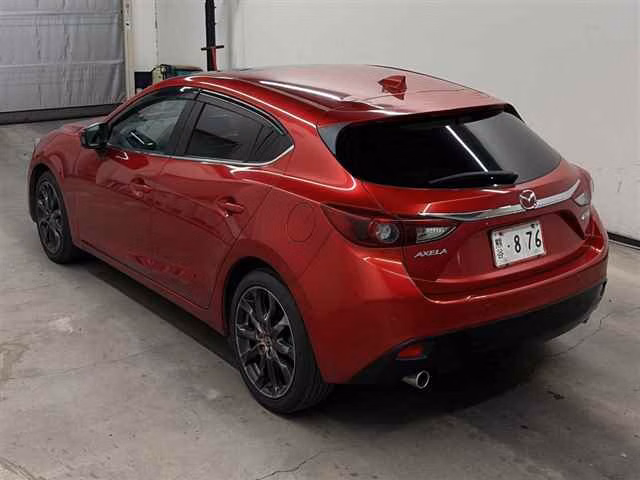 MAZDA AXELA