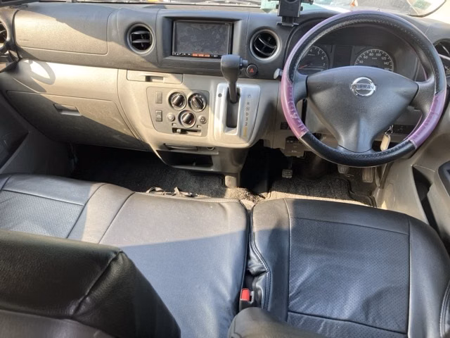 NISSAN NV350 CARAVAN