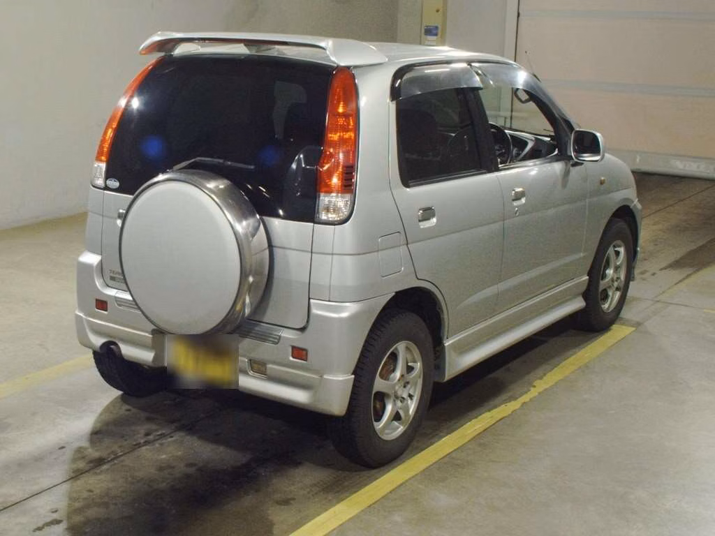 DAIHATSU TERIOS KID