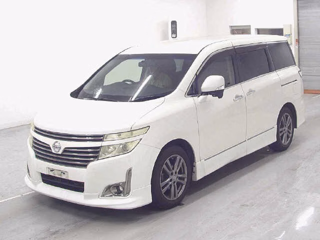 NISSAN ELGRAND