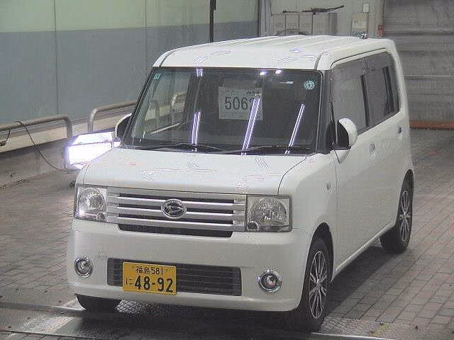 DAIHATSU MOVE CONTE