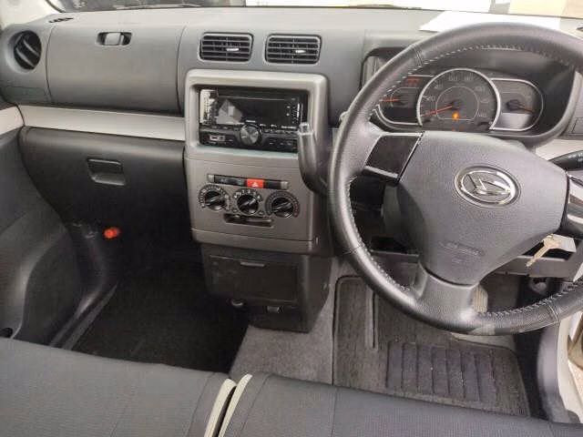 DAIHATSU MOVE CONTE