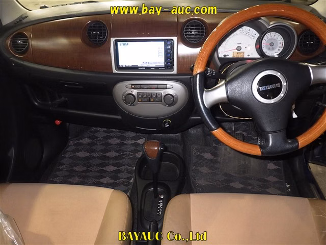 DAIHATSU MIRA GINO