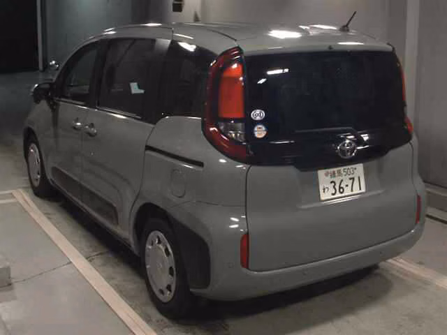 TOYOTA SIENTA