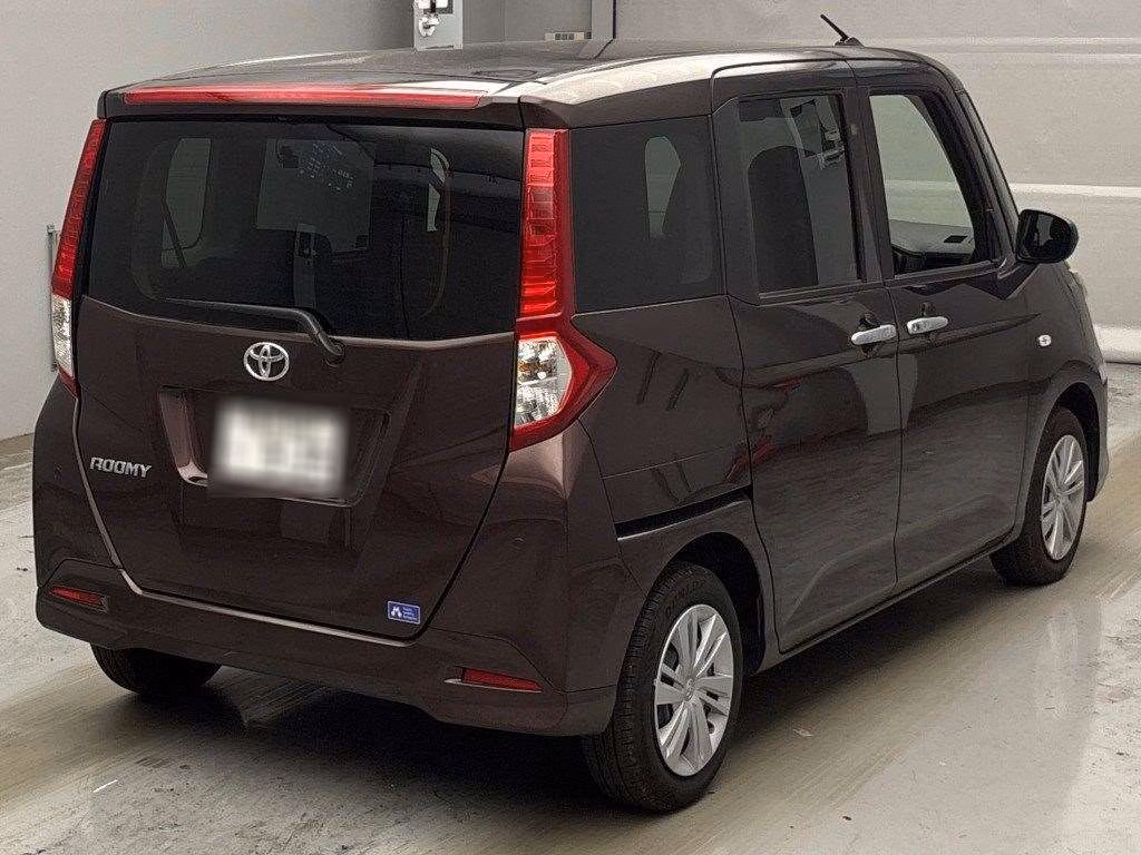 TOYOTA ROOMY