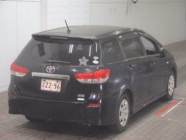 TOYOTA WISH