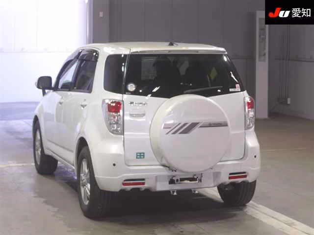 TOYOTA RUSH