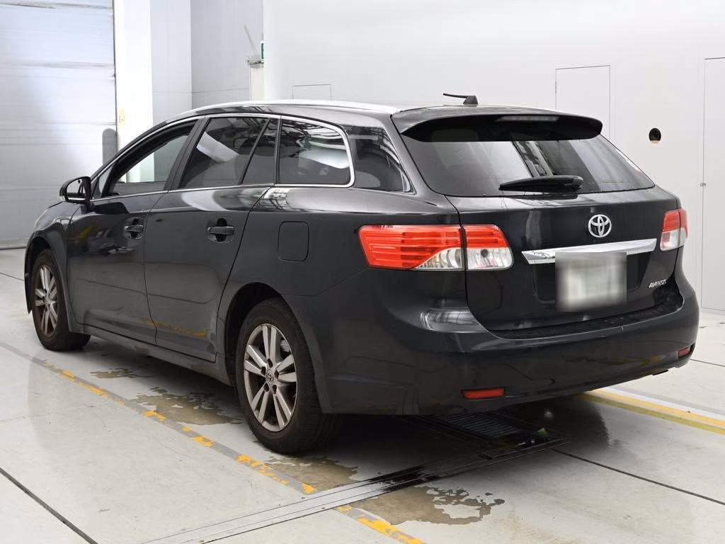 TOYOTA AVENSIS