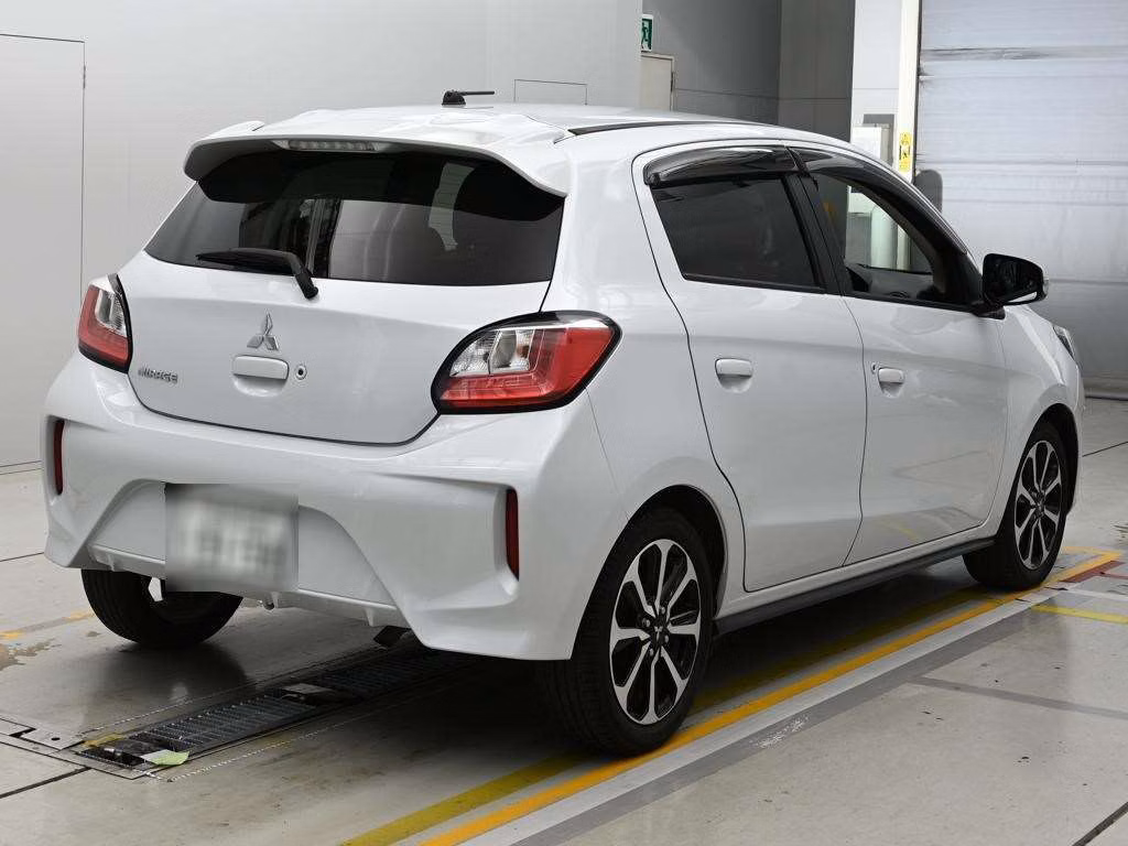 MITSUBISHI MIRAGE