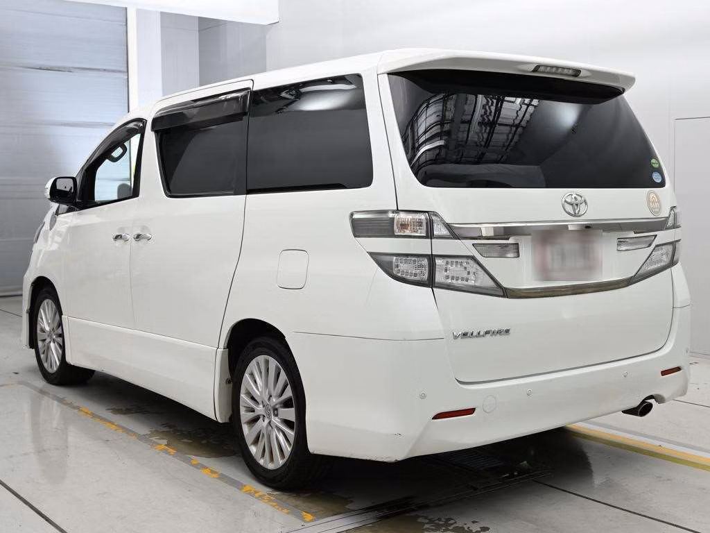 TOYOTA VELLFIRE