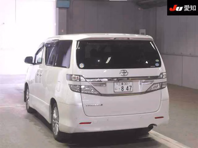 TOYOTA VELLFIRE