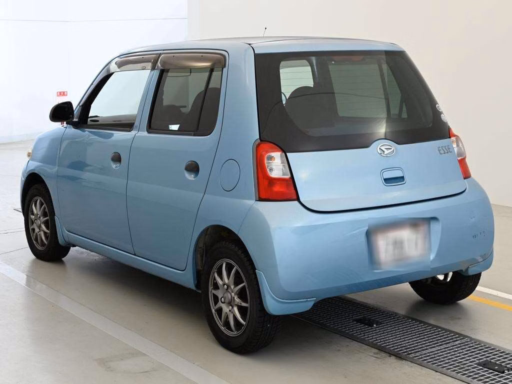DAIHATSU ESSE