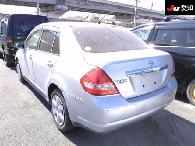 NISSAN TIIDA LATIO