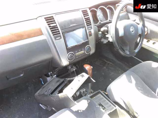 NISSAN TIIDA LATIO