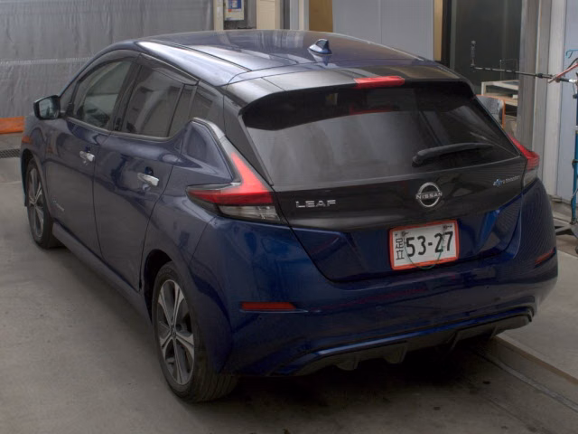 NISSAN LEAF