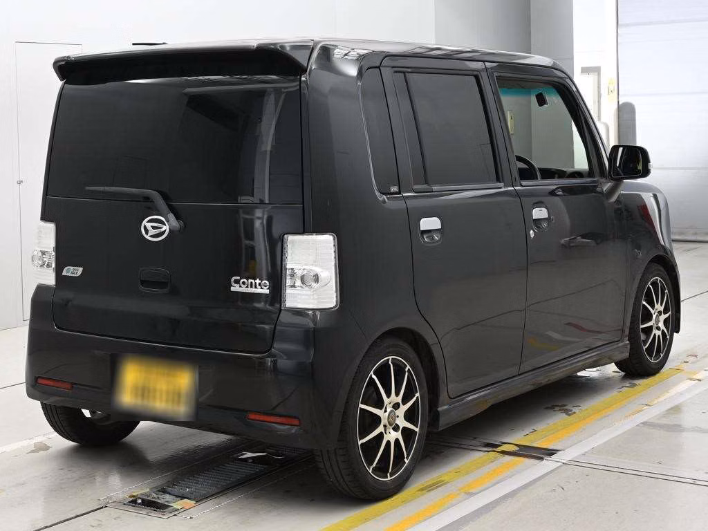 DAIHATSU MOVE CONTE