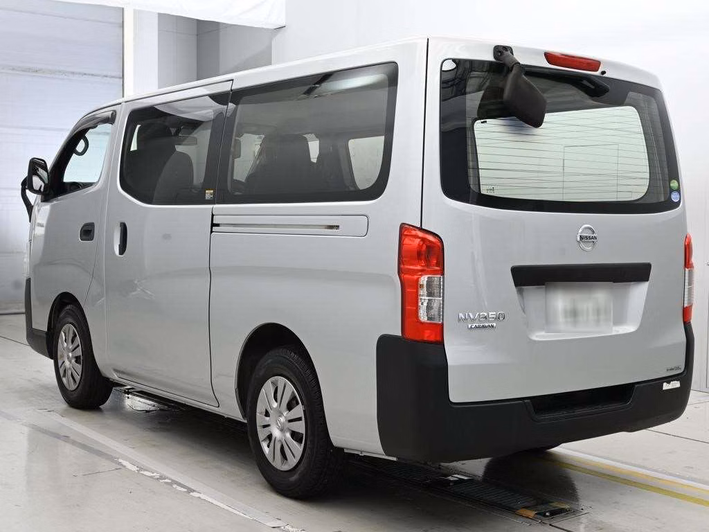 NISSAN NV350 CARAVAN