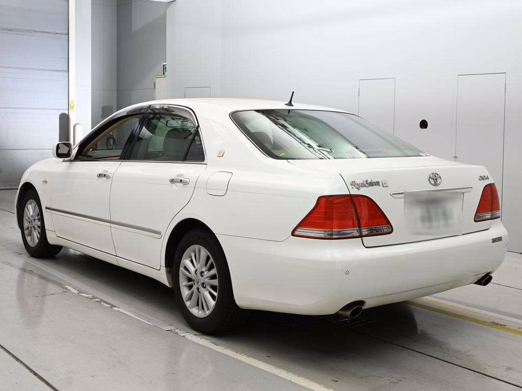 TOYOTA CROWN
