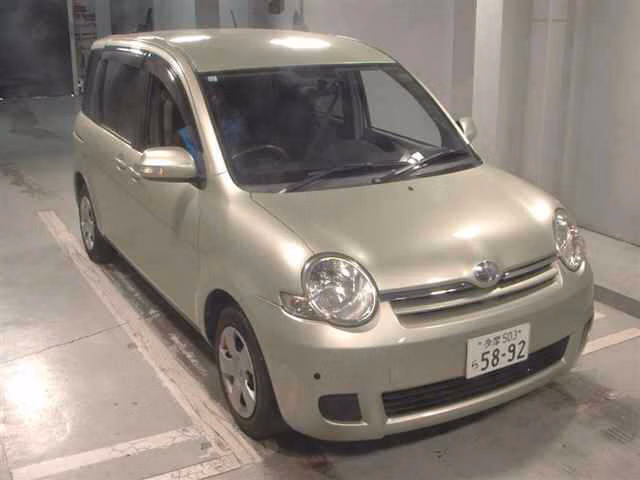 TOYOTA SIENTA