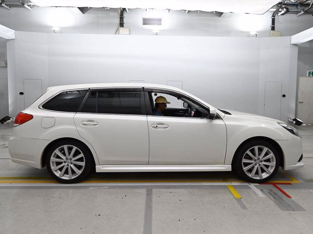 SUBARU LEGACY