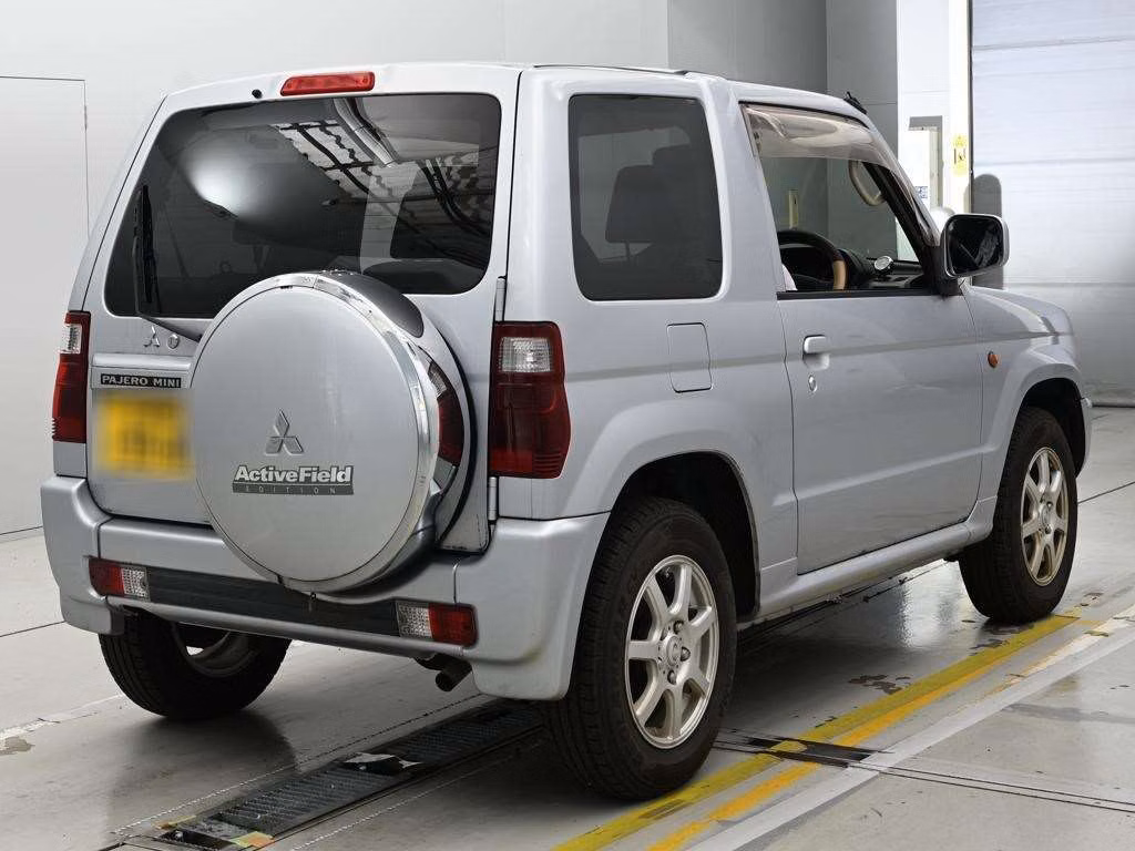 MITSUBISHI PAJERO MINI