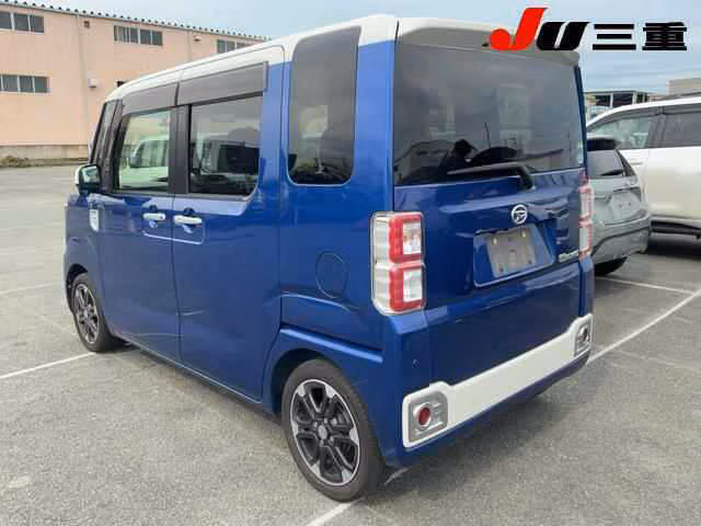 DAIHATSU WAKE