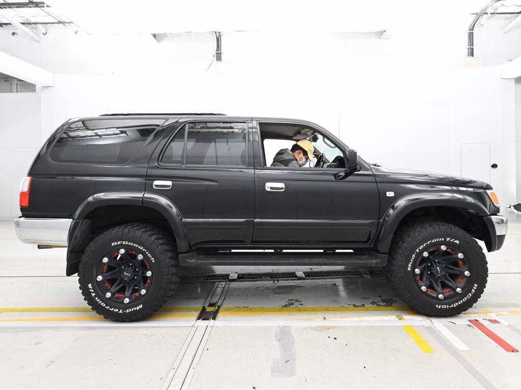 TOYOTA HILUX SURF
