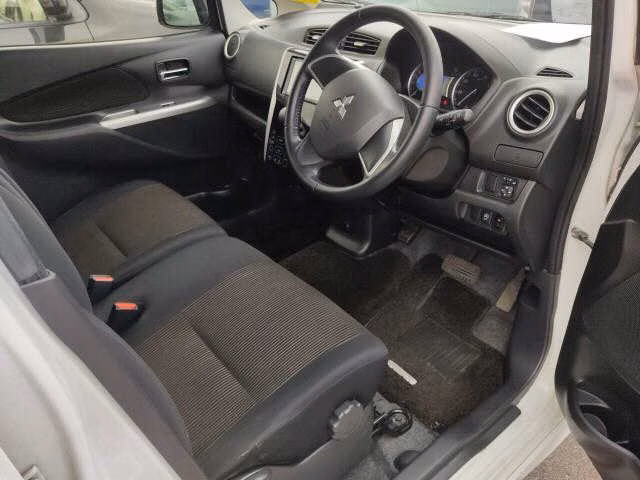 MITSUBISHI EK CUSTOM