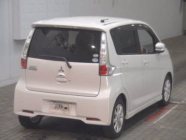 MITSUBISHI EK CUSTOM
