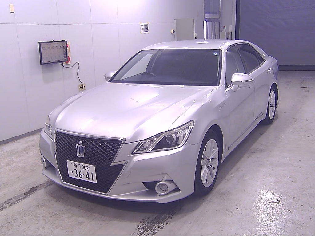 TOYOTA CROWN