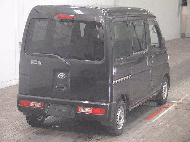 TOYOTA PIXIS VAN