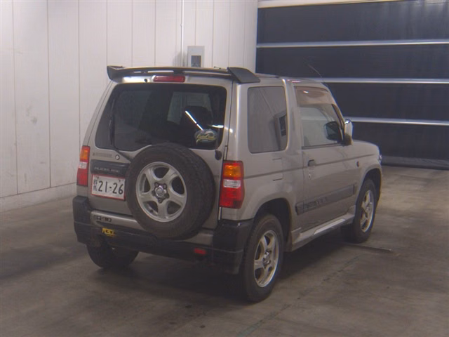 MITSUBISHI PAJERO MINI