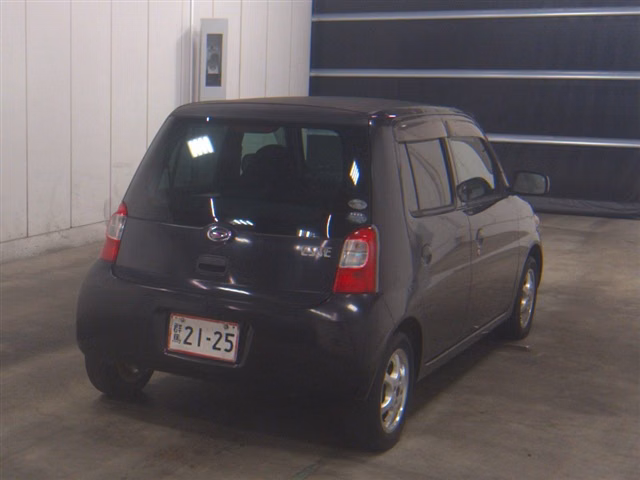 DAIHATSU ESSE