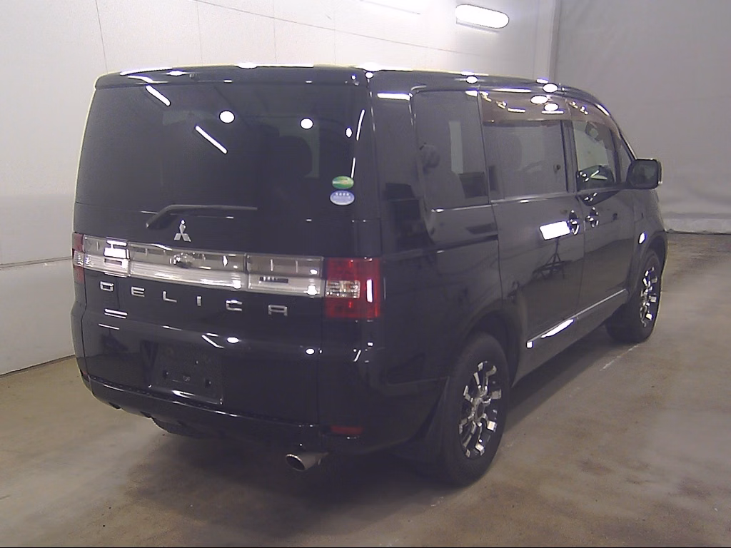 MITSUBISHI DELICA D:5