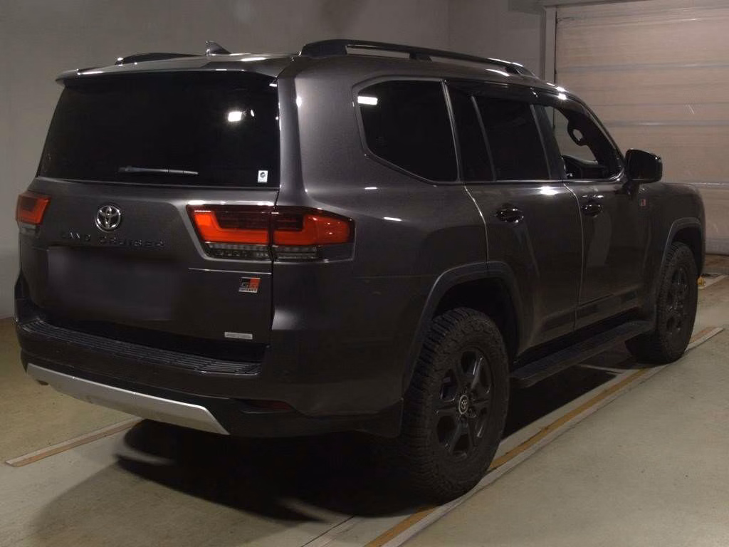 TOYOTA LAND CRUISER