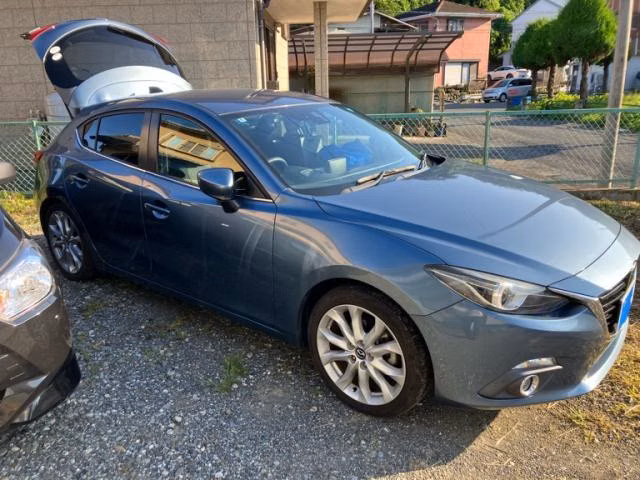 MAZDA AXELA