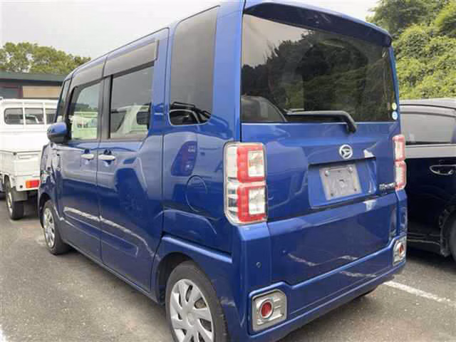 DAIHATSU WAKE