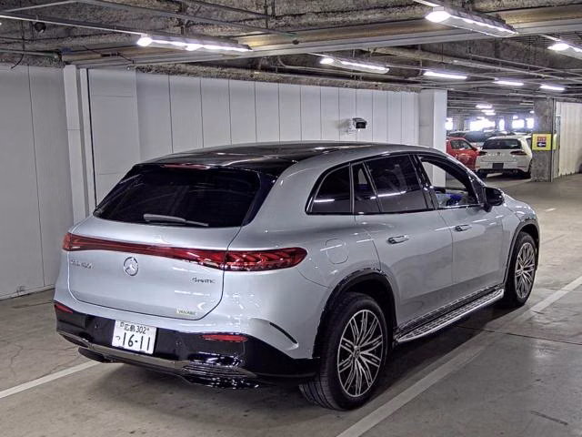 MERCEDES-BENZ EQS SUV