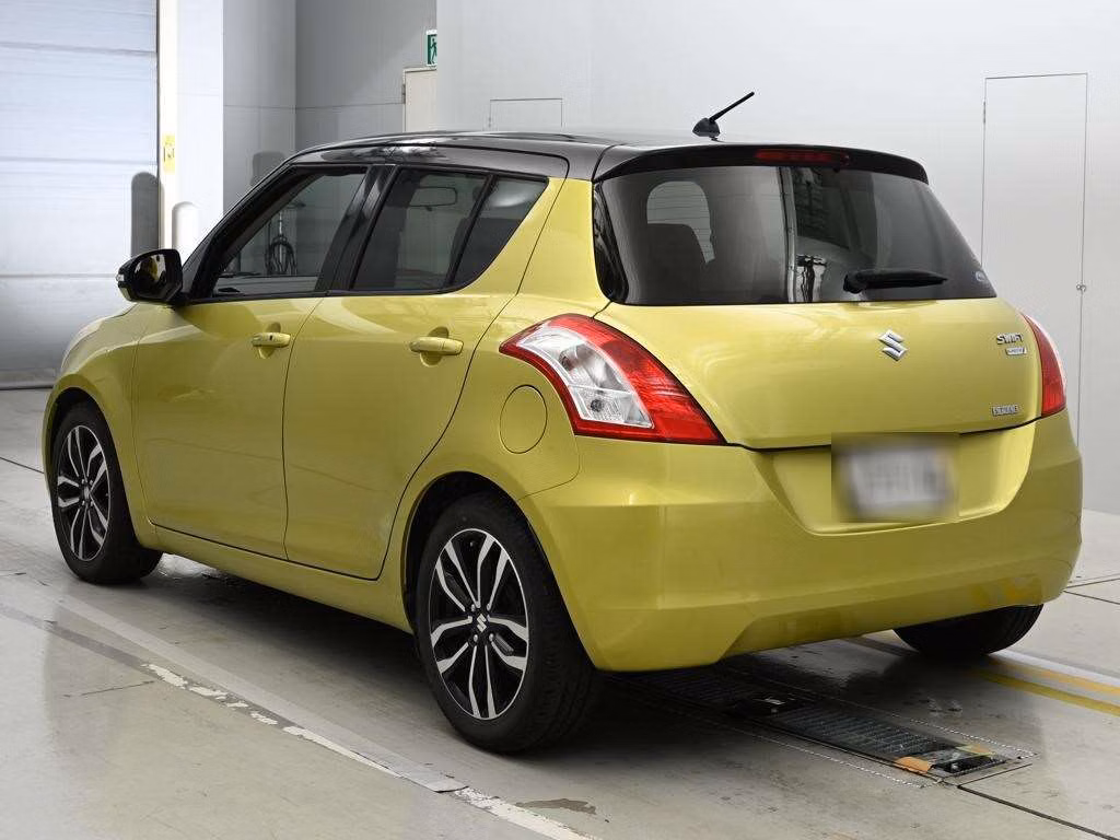 SUZUKI SWIFT