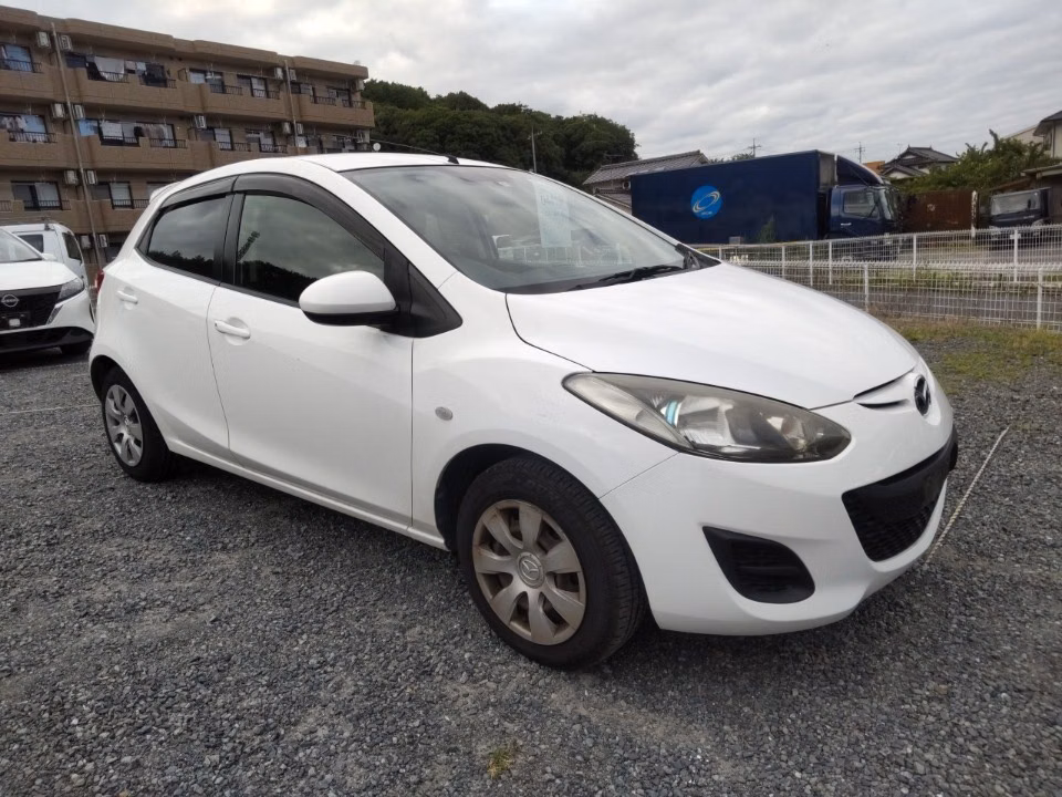 MAZDA DEMIO