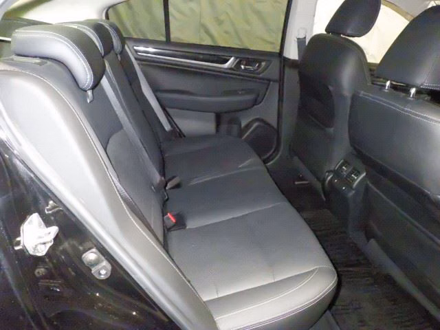 SUBARU LEGACY B4