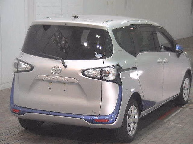 TOYOTA SIENTA